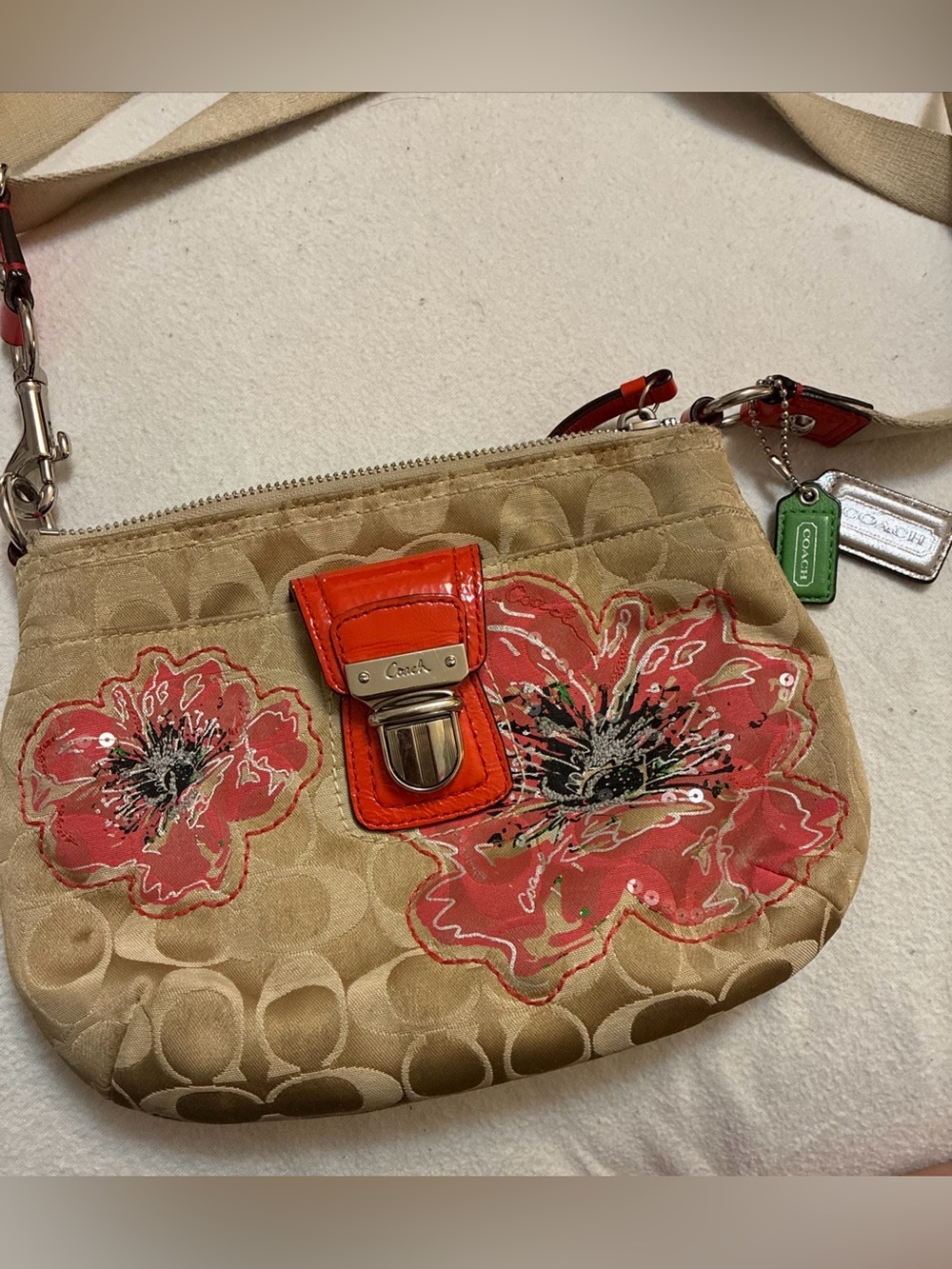 Limited Edition Coach Poppy Signature Floral Swingpack